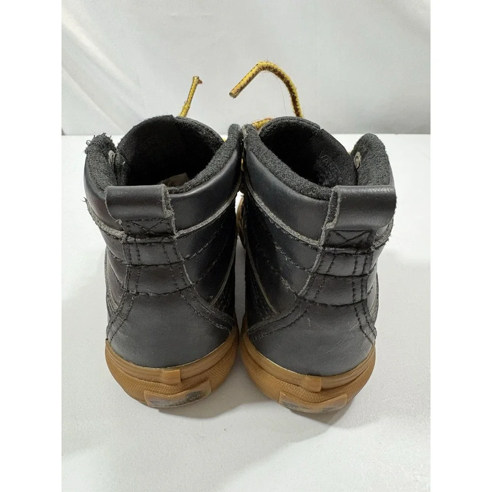 Vans Kids Sk8-Hi MTE Black Leather High Top Winter Skate Sneaker Boots Size 12